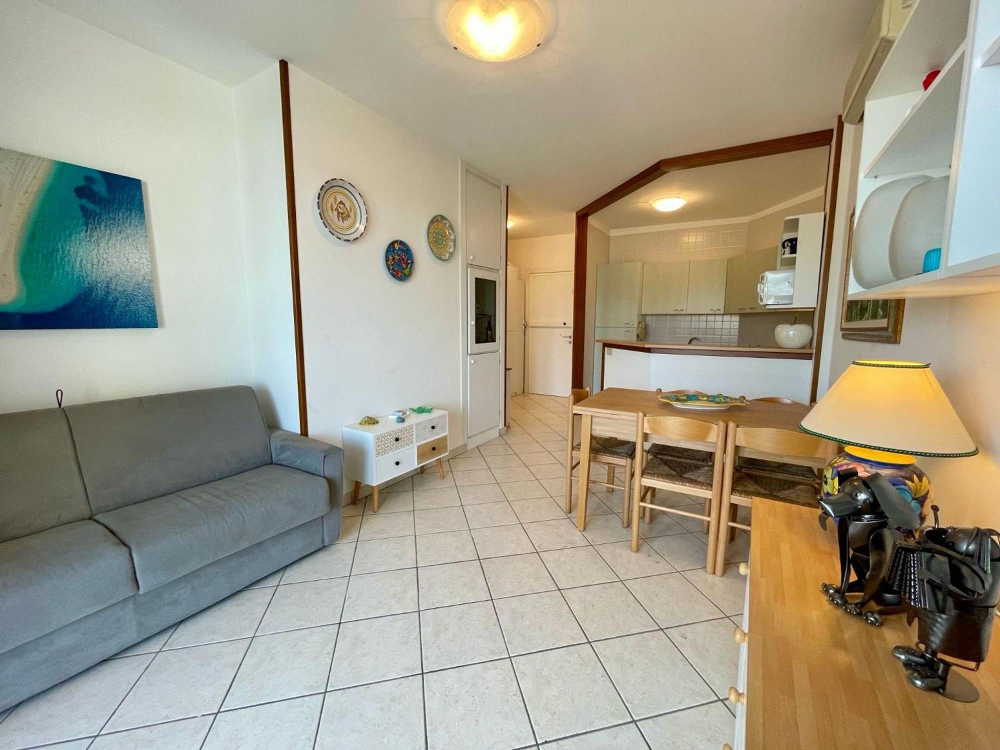Bright Apartment With Pool Porto Santa Margherita di Caorle Exterior foto